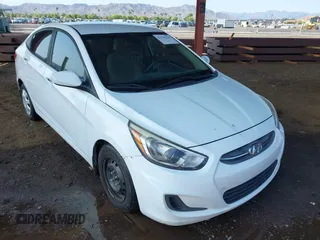 2016 Hyundai Accent SE z VIN KMHCT4AE8GU116292, wystawiony jako IAAI lot #42430290 z przebiegiem 127 084 mil mil oraz . Historia ofert i sprzedaży dostępna na DreamBid. Obrazek 6.