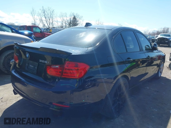 2015 BMW 3 Series 328i xDrive with VIN WBA3B3G51FNT17272, listed as a IAAI auction lot 41961948 with 151,532 mi miles and . Bid and sale history available at DreamBid. Image 4.