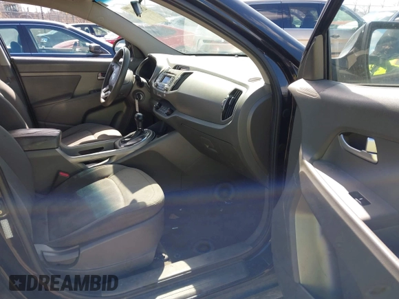 2012 Kia Sportage LX with VIN KNDPB3A29C7327616, listed as a IAAI auction lot 41876061 with 205,847 mi miles. Bid and sale history available at carsss.com. Image 5.