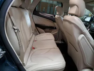 2019 Lincoln MKC Standard with VIN 5LMCJ1D93KUL46542, listed as a Copart auction lot 84537734 with 94,603 mi miles and Salvage Title. Bid and sale history available at DreamBid. Image 11.