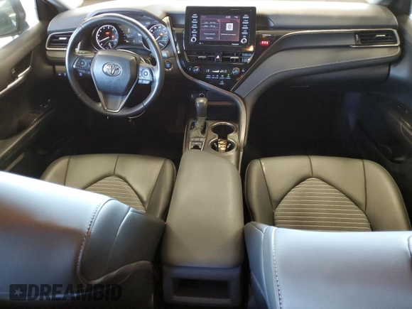2023 Toyota Camry SE z VIN 4T1T11BK0PU104839, wystawiony jako Copart lot #57154545 z przebiegiem 30 982 mil mil oraz Szkoda całkowita • Salvage title. Historia ofert i sprzedaży dostępna na DreamBid. Obrazek 8.