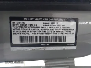 2006 Volvo S80 with VIN YV1TS592361444561, listed as a IAAI auction lot 41569509 with 147,917 mi miles. Bid and sale history available at carsss.com. Image 9.