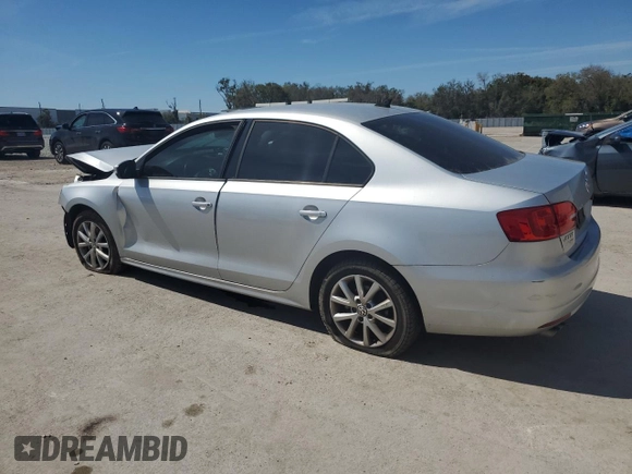 2012 Volkswagen Jetta SE с VIN 3VWDX7AJXCM129228, выставлен на аукционе Copart как лот 47146635 с пробегом 146 329 миль миль и Списание • Salvage title. История ставок и продаж доступна на DreamBid. Изображение 2.