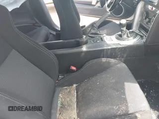2017 Toyota 86 z VIN JF1ZNAA11H8703549, wystawiony jako IAAI lot #42007728 z przebiegiem 85 327 mil mil oraz . Historia ofert i sprzedaży dostępna na DreamBid. Obrazek 5.