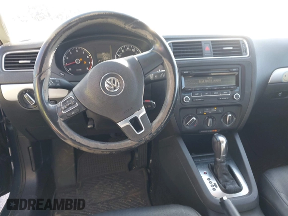 2013 Volkswagen Jetta SE with VIN 3VWDX7AJ7DM208972, listed as a IAAI auction lot 41653416 with 173,386 mi miles and . Bid and sale history available at DreamBid. Image 16.