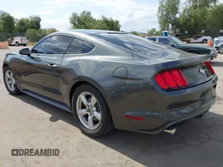2017 Ford Mustang V6 z VIN 1FA6P8AM8H5336232, wystawiony jako IAAI lot #42089034 z przebiegiem 72 257 mil mil oraz . Historia ofert i sprzedaży dostępna na DreamBid. Obrazek 3.