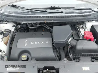 2013 Lincoln MKX with VIN 2LMDJ8JK8DBL23732, listed as a IAAI auction lot 41670920 with 103,782 mi miles. Bid and sale history available at carsss.com. Image 10.
