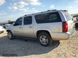 2009 Chevrolet Suburban LT w/2LT with VIN 1GNFC26039R289296, listed as a Copart auction lot 80672484 with 0 mi miles and Salvage Title. Bid and sale history available at carsss.com. Image 2.