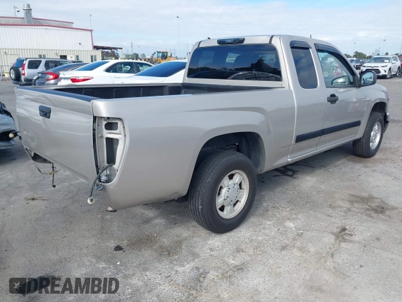 2008 Chevrolet Colorado 1LT z VIN 1GCCS39E188192565, wystawiony jako IAAI lot #41901967 z przebiegiem 282 987 mil mil oraz . Historia ofert i sprzedaży dostępna na DreamBid. Obrazek 4.