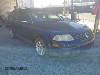 2004 Volkswagen Passat GLS z VIN WVWVD63B94E266975, wystawiony jako IAAI lot #41708250 z przebiegiem 178 633 mil mil oraz . Historia ofert i sprzedaży dostępna na DreamBid. Obrazek 1.