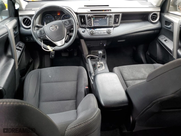 2018 Toyota RAV4 XLE with VIN 2T3WFREV8JW451241, listed as a Copart auction lot 48795135 with 92,208 mi miles and Salvage Title. Bid and sale history available at carsss.com. Image 8.