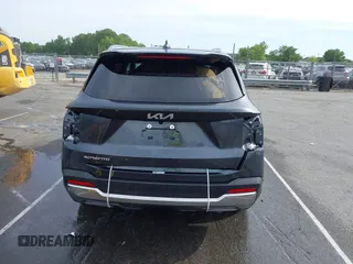 2024 Kia Sorento EX z VIN 5XYRH4JF7RG298595, wystawiony jako IAAI lot #42177922 z przebiegiem 11 963 mil mil oraz . Historia ofert i sprzedaży dostępna na DreamBid. Obrazek 17.