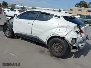 2018 Toyota C-HR XLE with VIN NMTKHMBX4JR049041, listed as a IAAI auction lot 42038397 with 74,930 mi miles. Bid and sale history available at carsss.com. Image 3.