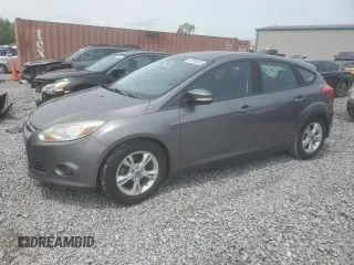 2014 Ford Focus SE z VIN 1FADP3K21EL148456, wystawiony jako Copart lot #56209535 z przebiegiem 92 350 mil mil oraz Czysty tytuł • Clean title. Historia ofert i sprzedaży dostępna na DreamBid. Obrazek 1.