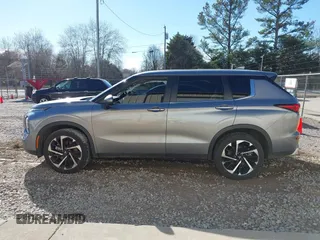 2023 Mitsubishi Outlander SE z VIN JA4J4UA8XPZ056578, wystawiony jako IAAI lot #41735091 z przebiegiem 20 801 mil mil oraz . Historia ofert i sprzedaży dostępna na DreamBid. Obrazek 15.
