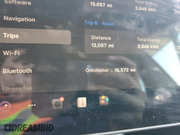 2023 Tesla Model 3 с VIN 5YJ3E1EA8PF637994, выставлен на аукционе Copart как лот 62949765 с пробегом 19 572 миль миль и Списание • Salvage title. История ставок и продаж доступна на DreamBid. Изображение 9.
