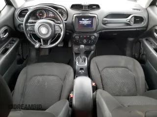 2020 Jeep Renegade Latitude with VIN ZACNJBBB3LPM07156, listed as a Copart auction lot 47897465 with 43,988 mi miles and Salvage title. Bid and sale history available at DreamBid. Image 8.