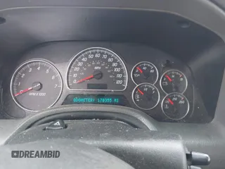 2004 GMC Envoy SLT z VIN 1GKDT13S742130352, wystawiony jako IAAI lot #42355072 z przebiegiem 170 355 mil mil oraz . Historia ofert i sprzedaży dostępna na DreamBid. Obrazek 7.