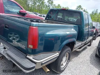 1998 Chevrolet C/K 1500 with VIN 2GCEC19R5W1185289, listed as a IAAI auction lot 42068861 with 202,272 mi miles. Bid and sale history available at carsss.com. Image 4.
