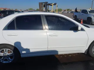 2006 Honda Accord EX-L z VIN 1HGCM56876A170694, wystawiony jako IAAI lot #42299743 z przebiegiem 182 601 mil mil oraz . Historia ofert i sprzedaży dostępna na DreamBid. Obrazek 14.