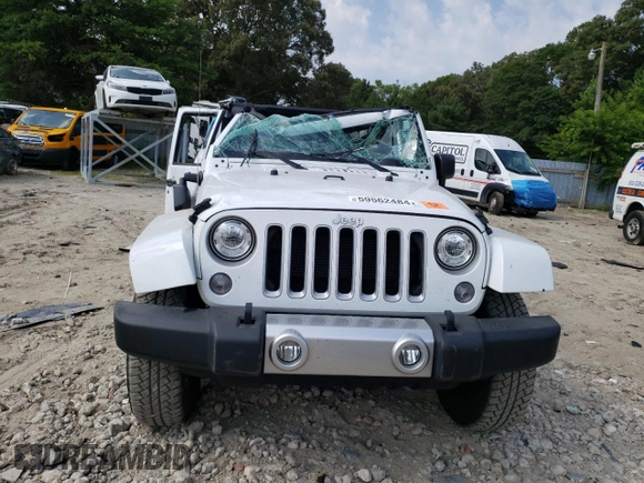 2018 Jeep Wrangler JK Unlimited Sahara with VIN 1C4BJWEG7JL856975, listed as a Copart auction lot 59562484 with 101,419 mi miles and Salvage Title. Bid and sale history available at carsss.com. Image 5.