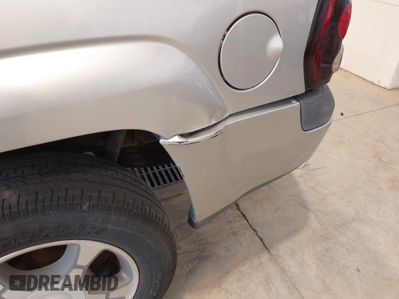 2006 Chevrolet TrailBlazer LS with VIN 1GNET16S066146603, listed as a IAAI auction lot 42110233 with 151,148 mi miles and . Bid and sale history available at DreamBid. Image 6.