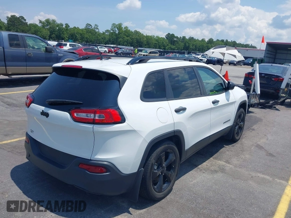 2016 Jeep Cherokee Sport with VIN 1C4PJLAB1GW336793, listed as a IAAI auction lot 42437118 with 8,424 mi miles and . Bid and sale history available at DreamBid. Image 4.