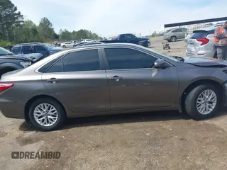 2017 Toyota Camry XLE with VIN 4T1BF1FK0HU402574, listed as a IAAI auction lot 41889015 with 155,470 mi miles. Bid and sale history available at carsss.com. Image 14.