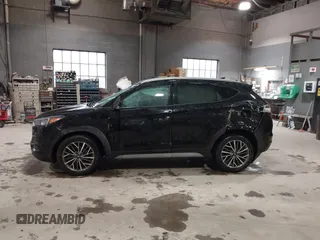 2019 Hyundai Tucson Sport z VIN KM8J33AL6KU938288, wystawiony jako IAAI lot #41849657 z przebiegiem 32 307 mil mil oraz . Historia ofert i sprzedaży dostępna na DreamBid. Obrazek 14.