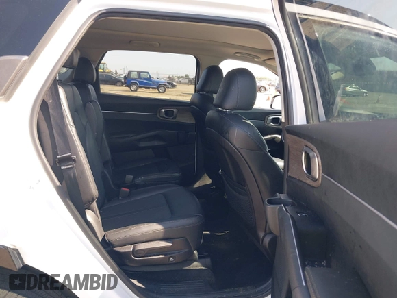 2022 Kia Sorento EX with VIN 5XYRH4LFXNG088838, listed as a IAAI auction lot 42429064 with 62,808 mi miles and . Bid and sale history available at DreamBid. Image 8.