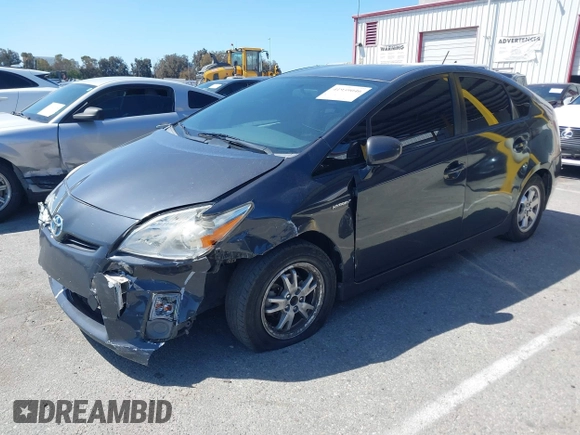 2011 Toyota Prius I with VIN JTDKN3DU1B1462668, listed as a IAAI auction lot 41939046 with 28,401 mi miles and . Bid and sale history available at DreamBid. Image 2.