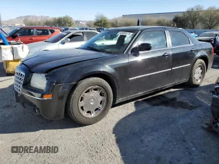2006 Chrysler 300 Touring with VIN 2C3KA53G56H538326, listed as a Copart auction lot 45055575 with 155,997 mi miles and Salvage Title. Bid and sale history available at carsss.com. Image 1.