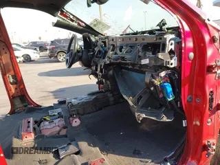 2021 Chevrolet Suburban LT z VIN 1GNSCCKD8MR138864, wystawiony jako IAAI lot #41296984 z przebiegiem Nie podano mil oraz . Historia ofert i sprzedaży dostępna na DreamBid. Obrazek 5.