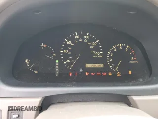 2002 Lexus RX 300 with VIN JTJHF10U920277790, listed as a Copart auction lot 76418144 with 206,387 mi miles and Salvage Title. Bid and sale history available at carsss.com. Image 9.