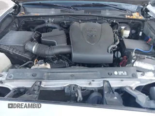 2017 Toyota Tacoma SR5 z VIN 5TFAZ5CN3HX024083, wystawiony jako IAAI lot #41739213 z przebiegiem 111 226 mil mil oraz . Historia ofert i sprzedaży dostępna na DreamBid. Obrazek 10.