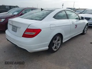 2015 Mercedes-Benz C 250 with VIN WDDGJ4HB9FG370183, listed as a IAAI auction lot 42670705 with 127,582 mi miles and . Bid and sale history available at DreamBid. Image 4.