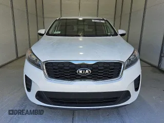 2019 Kia Sorento LX z VIN 5XYPG4A54KG482528, wystawiony jako Copart lot #55098735 z przebiegiem 128 821 mil mil oraz Czysty tytuł • Clean title. Historia ofert i sprzedaży dostępna na DreamBid. Obrazek 5.