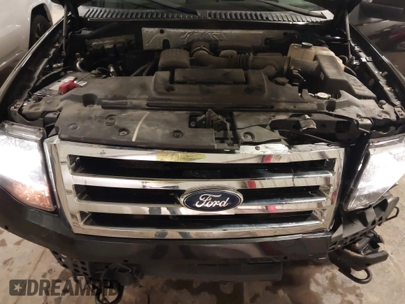 2013 Ford Expedition Max Limited z VIN 1FMJK2A54DEF56319, wystawiony jako IAAI lot #41202424 z przebiegiem 200 200 mil mil oraz . Historia ofert i sprzedaży dostępna na DreamBid. Obrazek 10.