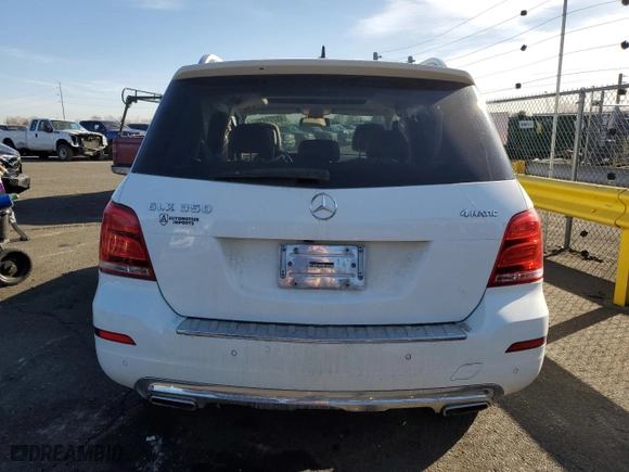 2014 Mercedes-Benz GLK-Class GLK 350 with VIN WDCGG8JB3EG280787, listed as a Copart auction lot 48777475 with 107,527 mi miles and Salvage Title. Bid and sale history available at carsss.com. Image 6.