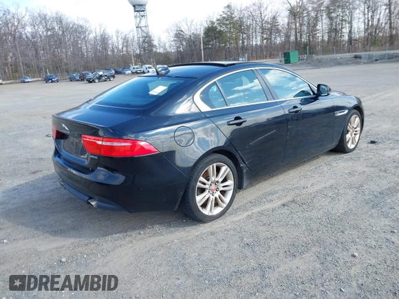 2019 Jaguar XE 25t with VIN SAJAR4FX2KCP52632, listed as a IAAI auction lot 41585317 with 1 mi miles. Bid and sale history available at carsss.com. Image 4.