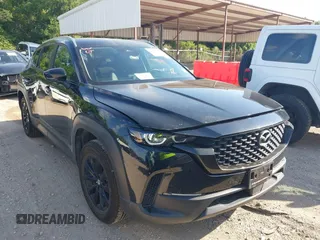 2025 Mazda CX-50 S Preferred z VIN 7MMVABBMXSN337974, wystawiony jako IAAI lot #42238129 z przebiegiem 6 159 mil mil oraz . Historia ofert i sprzedaży dostępna na DreamBid. Obrazek 1.
