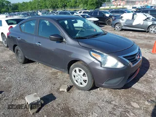 2015 Nissan Versa SV with VIN 3N1CN7AP3FL895999, listed as a IAAI auction lot 42208265 with 232,950 mi miles. Bid and sale history available at carsss.com. Image 1.