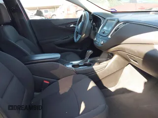 2018 Chevrolet Malibu LT with VIN 1G1ZD5ST6JF214725, listed as a IAAI auction lot 41987321 with 69,227 mi miles. Bid and sale history available at carsss.com. Image 5.