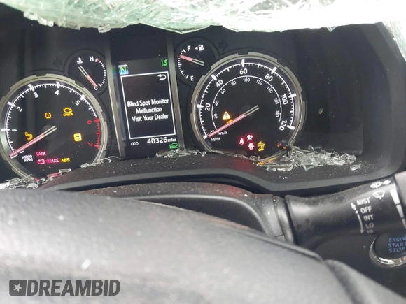 2022 Toyota 4Runner TRD Off Road Premium with VIN JTERU5JR2N5980584, listed as a IAAI auction lot 42086657 with 40,326 mi miles and . Bid and sale history available at DreamBid. Image 7.