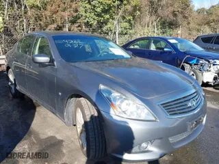 2015 Infiniti Q40 with VIN JN1CV6AR4FM522231, listed as a IAAI auction lot 41462487 with 94,228 mi miles. Bid and sale history available at carsss.com. Image 1.