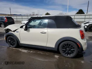 2016 MINI Convertible S с VIN WMWWG9C54G3C21935, выставлен на аукционе Copart как лот 49302455 с пробегом 63 579 миль миль и Списание • Salvage title. История ставок и продаж доступна на DreamBid. Изображение 2.