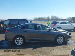 2015 Chrysler 200 Limited with VIN 1C3CCCAB1FN626906, listed as a IAAI auction lot 41644390 with 69,072 mi miles. Bid and sale history available at carsss.com. Image 13.