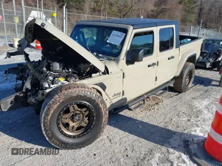 2020 Jeep Gladiator Overland with VIN 1C6HJTFG4LL169647, listed as a IAAI auction lot 41339933 with 85,246 mi miles and . Bid and sale history available at DreamBid. Image 22.