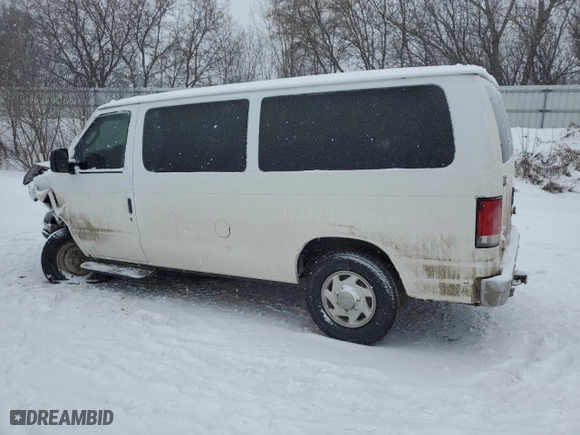 2014 Ford Econoline Wagon XL with VIN 1FBNE3BL3EDA82620, listed as a Copart auction lot 88698075 with 243,202 mi miles and Clean Title. Bid and sale history available at carsss.com. Image 2.