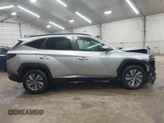 2024 Hyundai Tucson Blue with VIN KM8JBCD12RU172101, listed as a IAAI auction lot 42465266 with 19,708 mi miles and . Bid and sale history available at DreamBid. Image 13.
